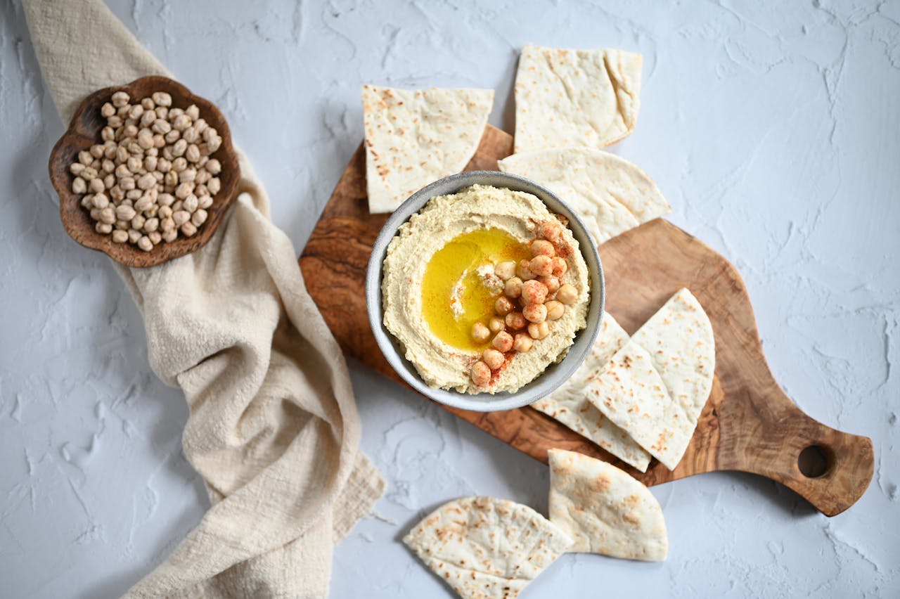 Hummus & Pita Bread