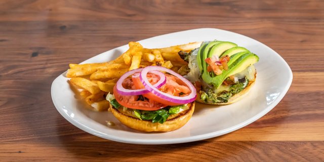 Chicken-Avocado Sandwich
