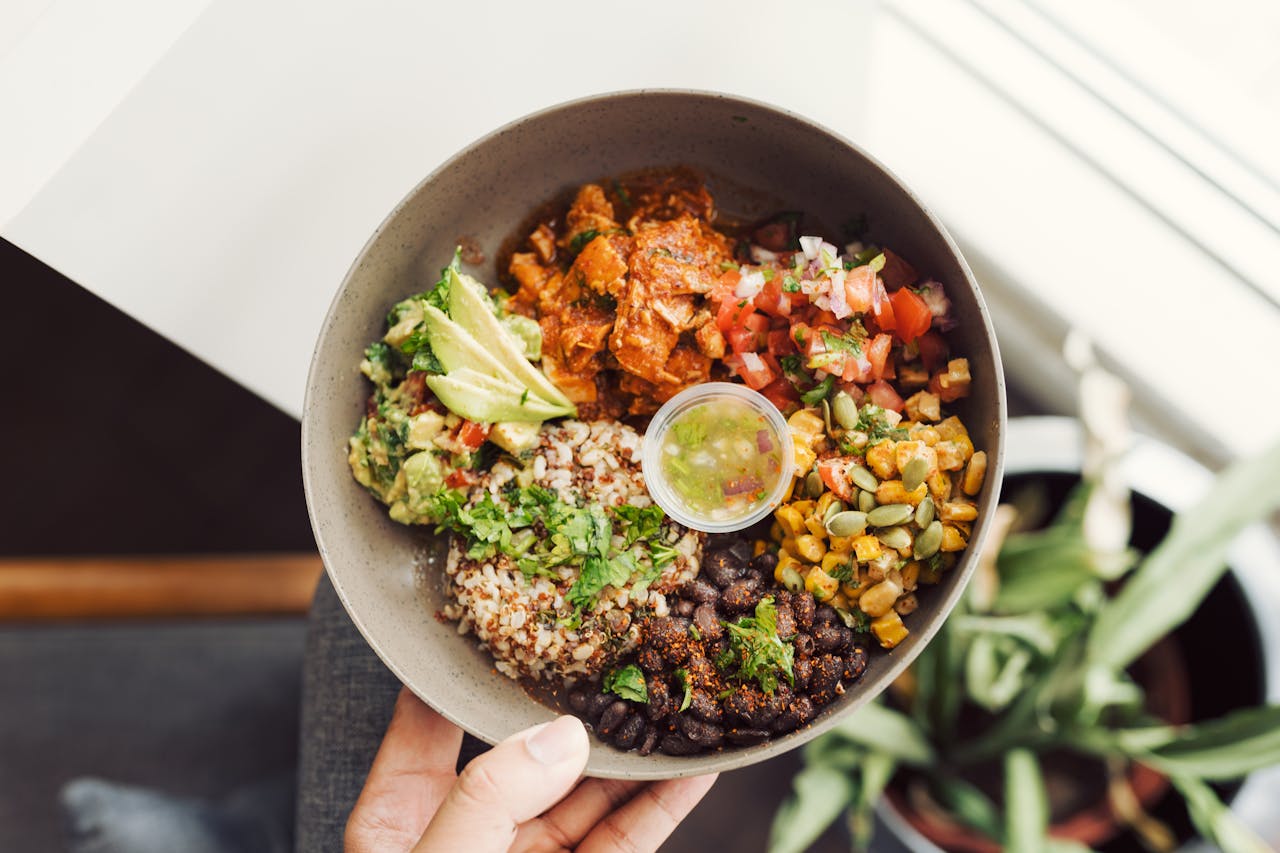 Mediterranean Quinoa Bowl