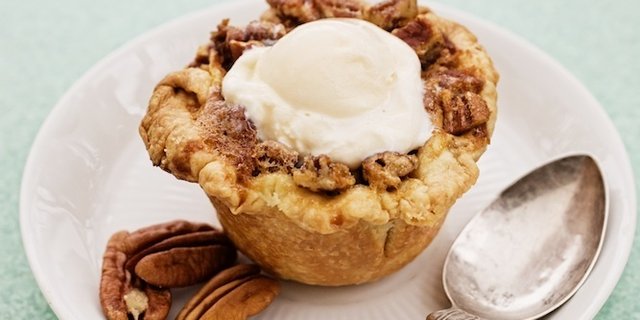 Sweet Texas Pecan Pie